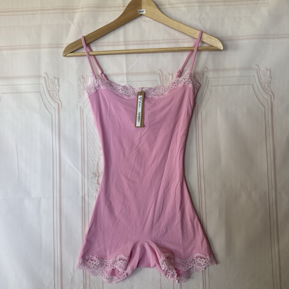Skims Fits Everybody Lace Romper Bubblegum Tonal Pink Size XS NWT